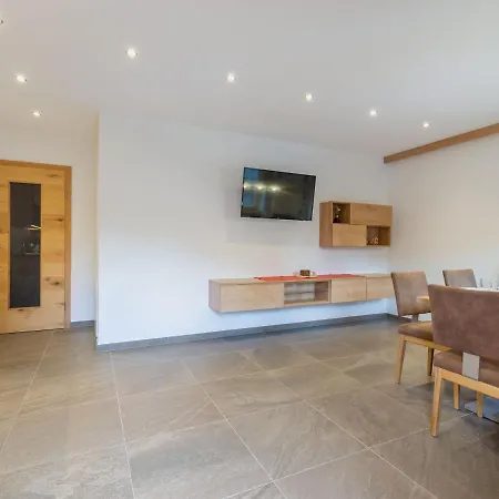 Appartement Spacious In With Ski Boot Heaters