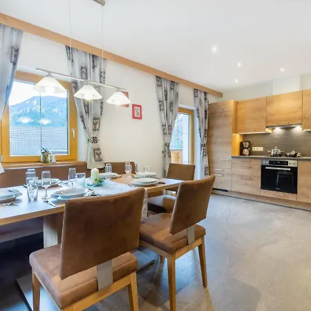 Spacious In With Ski Boot Heaters Appartamento Saalbach-Hinterglemm